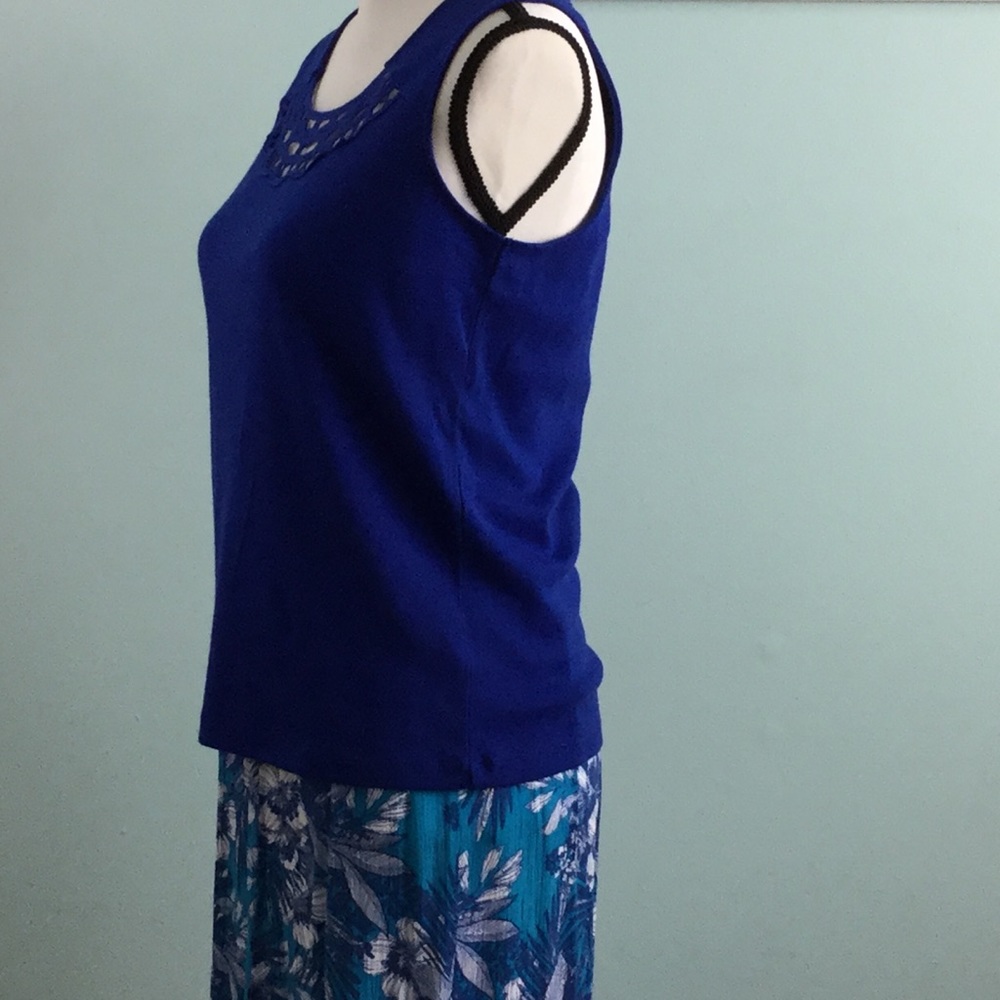 Rafaella - Royal Blue Sleeveless Pullover Top - Picture 3 of 7
